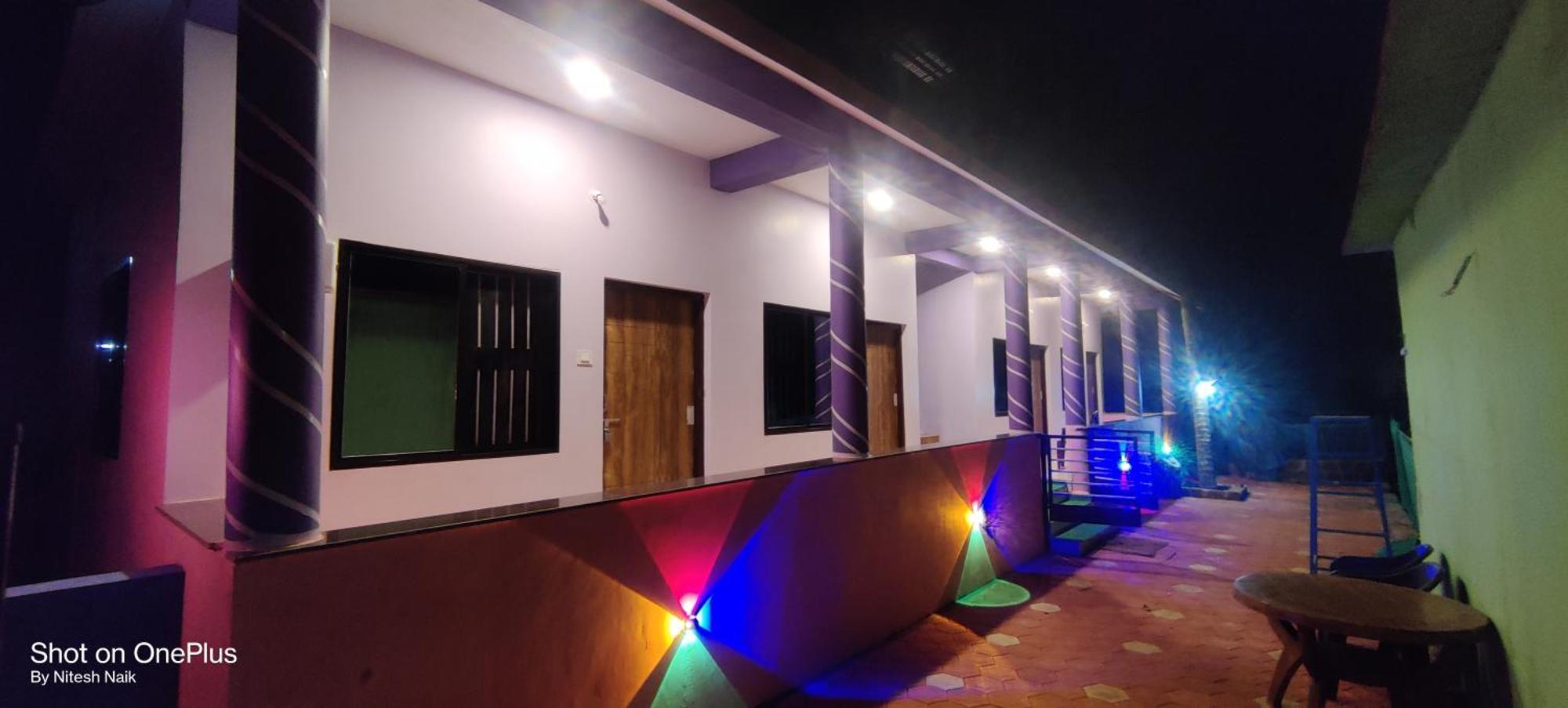 Homestay Navni View *